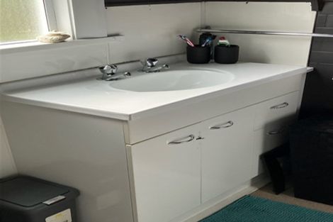 Photo of property in 12 Elderlee Street, Milton, 9220