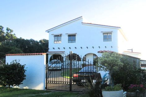 Photo of property in 1 Douglas Street, Paraparaumu Beach, Paraparaumu, 5032