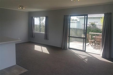 Photo of property in 1/86 Astley Avenue, New Lynn, Auckland, 0600