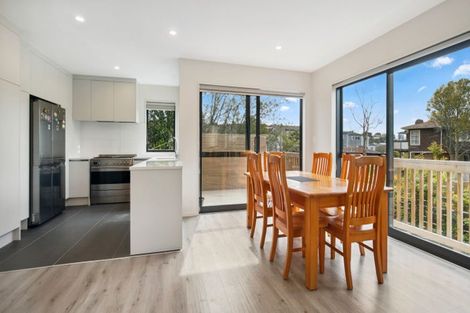 Photo of property in 6a Blenheim Street, Glenfield, Auckland, 0629