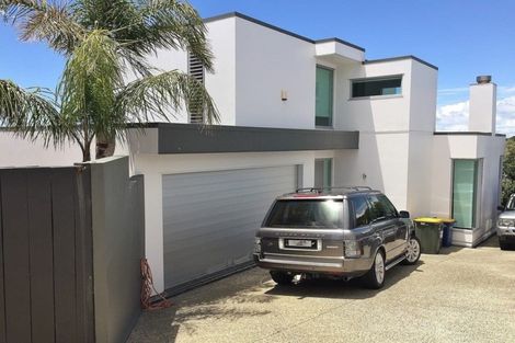 Photo of property in 5a Aberdeen Road, Castor Bay, Auckland, 0620