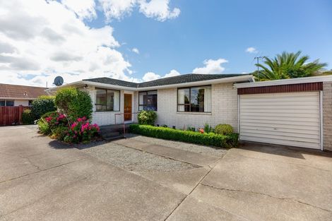 Photo of property in 1/8a Salford Avenue, Redwood, Christchurch, 8051