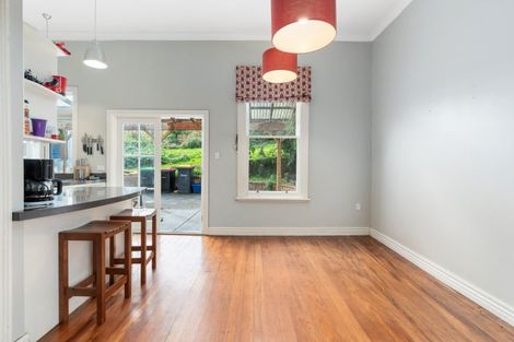 Photo of property in 32 Clifford Street, Dalmore, Dunedin, 9010