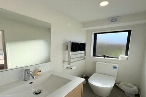 Photo of property in 27d Te Atatu Road, Te Atatu South, Auckland, 0610