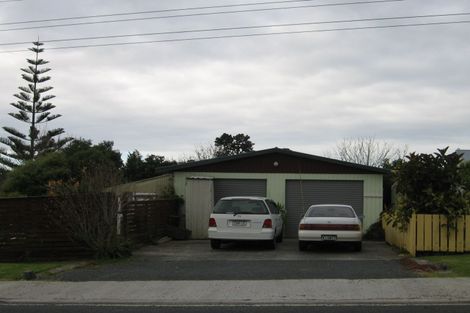 Photo of property in 1 Wonderview Road, Leigh, 0985