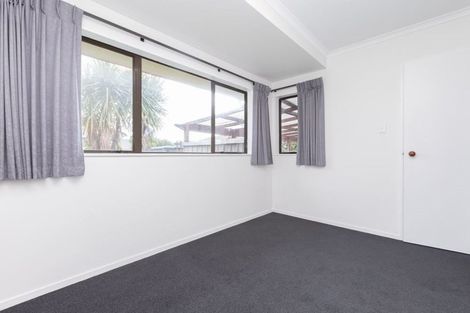 Photo of property in 42 Garland Drive, St Andrews, Hamilton, 3200
