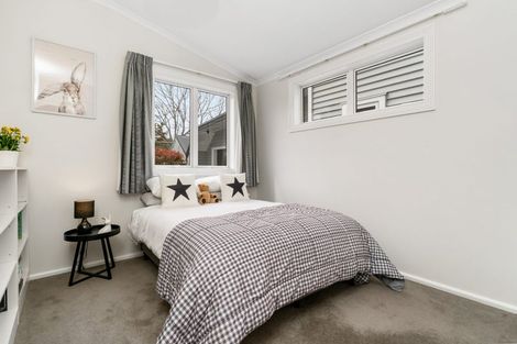 Photo of property in 90 Hawthorne Street, Strowan, Christchurch, 8052