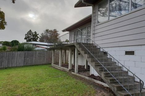 Photo of property in 18 St Catherine Crescent, West Harbour, Auckland, 0618