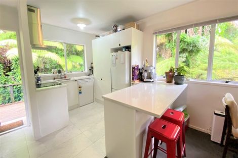 Photo of property in 27 Malters Place, Browns Bay, Auckland, 0630
