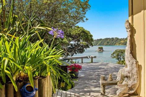 Photo of property in 57 Grand View Road, Leigh, 0985