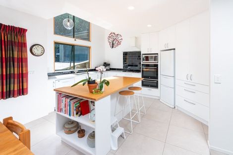 Photo of property in 101 Huia Street, Waikanae, 5391