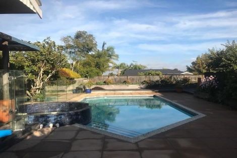 Photo of property in 10 Roadley Avenue, Sunnyhills, Auckland, 2010