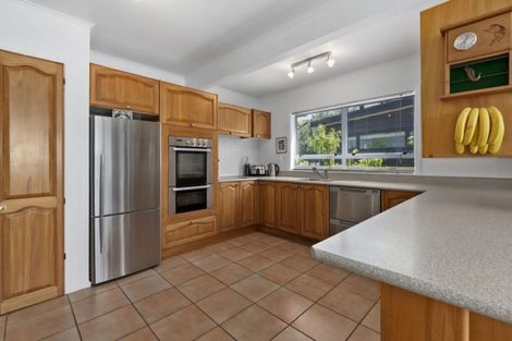 Photo of property in 1/1 Gray Crescent, Torbay, Auckland, 0630