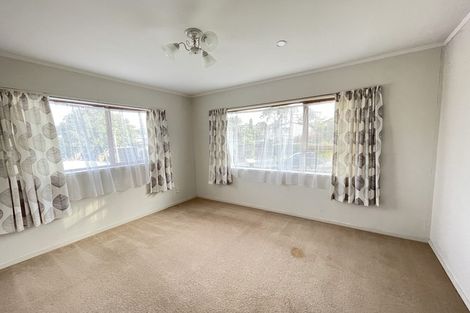 Photo of property in 9 Sirius Place, Botany Downs, Auckland, 2010