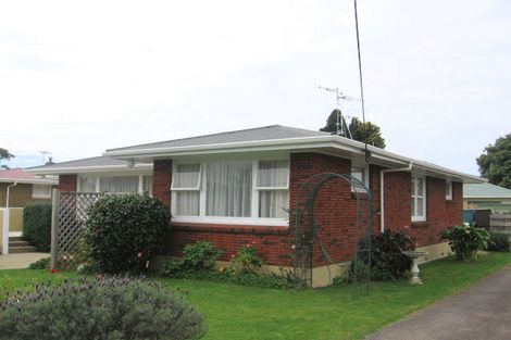 Photo of property in 421 Otumoetai Road, Otumoetai, Tauranga, 3110