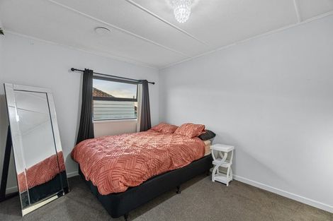 Photo of property in 34 Karaka Street, Helensville, 0800