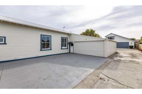 Photo of property in 2/96 Kerrs Road, Avonside, Christchurch, 8061