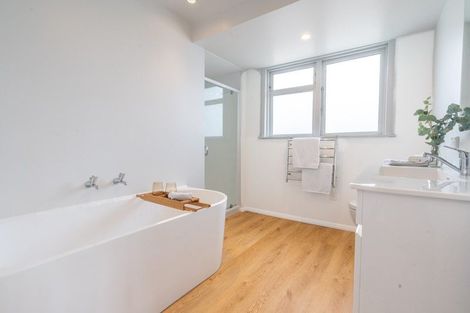 Photo of property in 22 Lambeth Crescent, Northcote, Christchurch, 8052