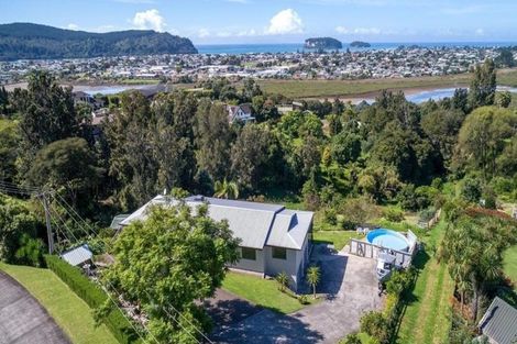 Photo of property in 8 Brenton Place, Whangamata, 3691