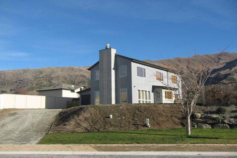 Photo of property in 12 Hyland Street, Wanaka, 9305