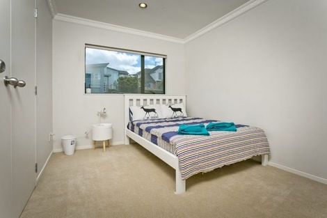 Photo of property in 62 Laurel Oak Drive, Schnapper Rock, Auckland, 0632