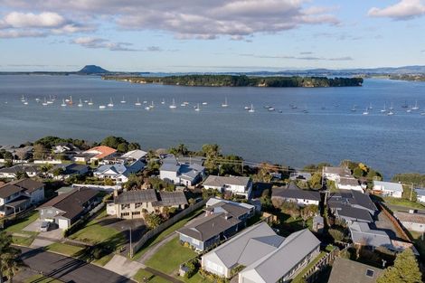 Photo of property in 35 Coppelia Avenue, Omokoroa, 3114