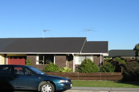 Photo of property in 3/18 West Hoe Road, Orewa, 0931