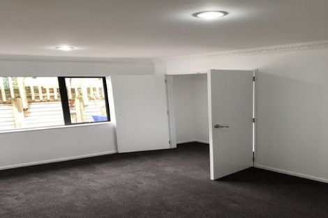 Photo of property in 43 Medallion Drive, Oteha, Auckland, 0632