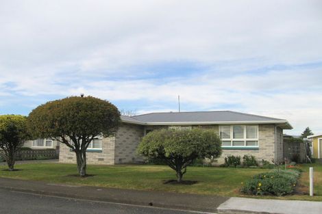 Photo of property in 1405 Warwick Place, Mayfair, Hastings, 4122