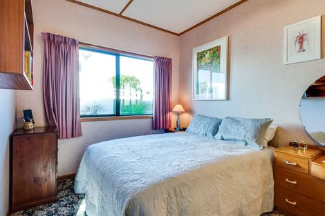 Photo of property in 290 Clifton Road, Te Awanga, 4102