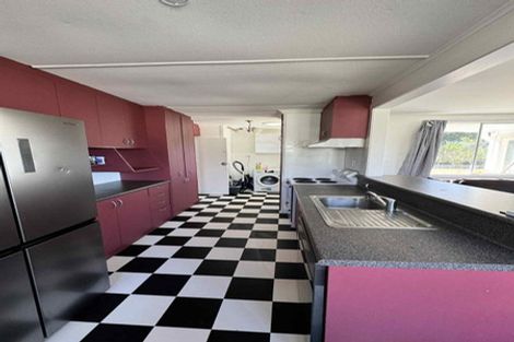 Photo of property in 36 Spur Grove, Titahi Bay, Porirua, 5022