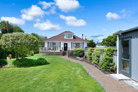 Photo of property in 23 Taupaki Road, Taupaki, Henderson, 0782