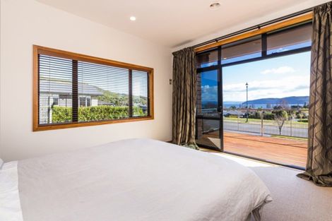 Photo of property in 6 Kestrel Lane, Kinloch, Taupo, 3377