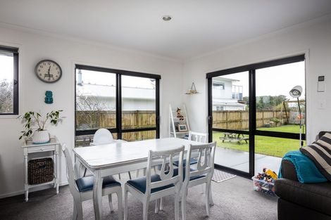 Photo of property in 503 Richmond Road, Lepperton, New Plymouth, 4373