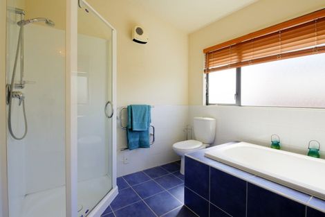 Photo of property in 28a James Cook Drive, Whitby, Porirua, 5024