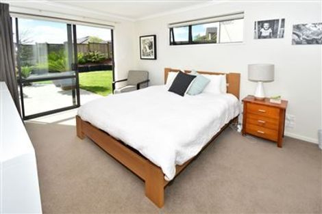 Photo of property in 19 Seamount Drive, Red Beach, 0932