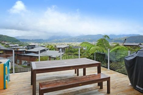 Photo of property in 21 Cosgrove Rise, Riverstone Terraces, Upper Hutt, 5018
