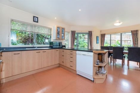 Photo of property in 25 Shetland Street, Glen Eden, Auckland, 0602