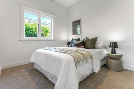 Photo of property in 28 Haig Avenue, Mount Roskill, Auckland, 1041