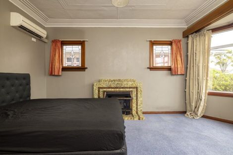 Photo of property in 150 Melbourne Street, South Dunedin, Dunedin, 9012