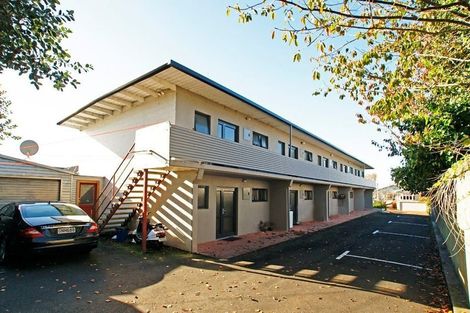 Photo of property in 10/2 Hammond Street, Hamilton Central, Hamilton, 3204