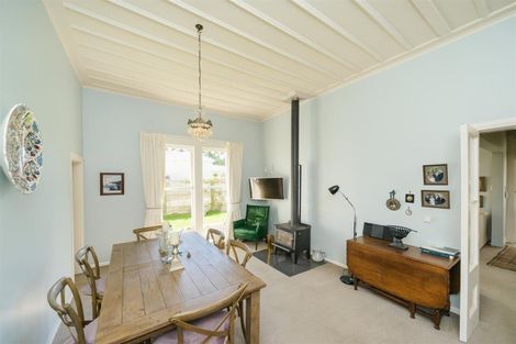 Photo of property in 27 Bond Street, Marton, 4710