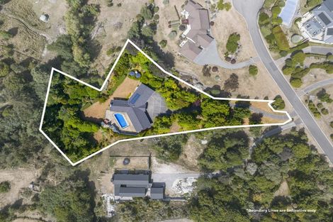 Photo of property in 5 Cameron Drive, Acacia Bay, Taupo, 3385