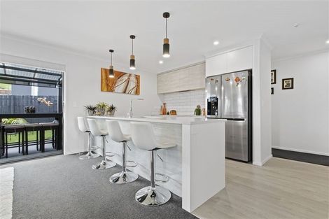 Photo of property in 9 Manatu Close, Whangamata, 3691