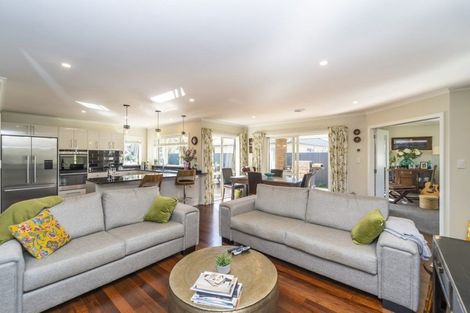 Photo of property in 1 Madison Street, Carterton, 5713