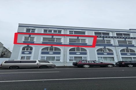 Photo of property in Devonport Apartments, 38/127 Saint Aubyn Street, New Plymouth, 4310