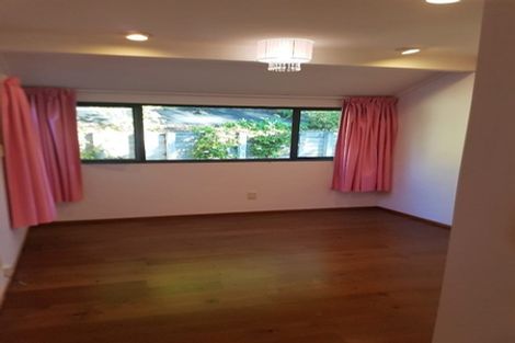 Photo of property in 14 Bonnard Place, West Harbour, Auckland, 0618