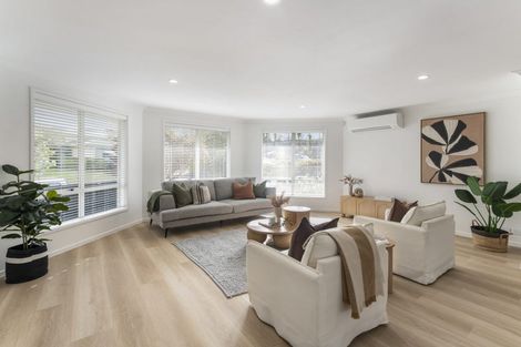 Photo of property in 5 Kasia Close, Massey, Auckland, 0614