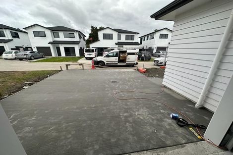 Photo of property in 6 Nagra Lane, Papakura, 2110