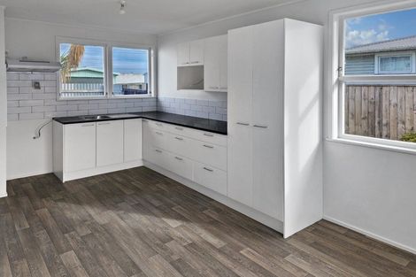 Photo of property in 127 Chichester Drive, Rosehill, Papakura, 2113